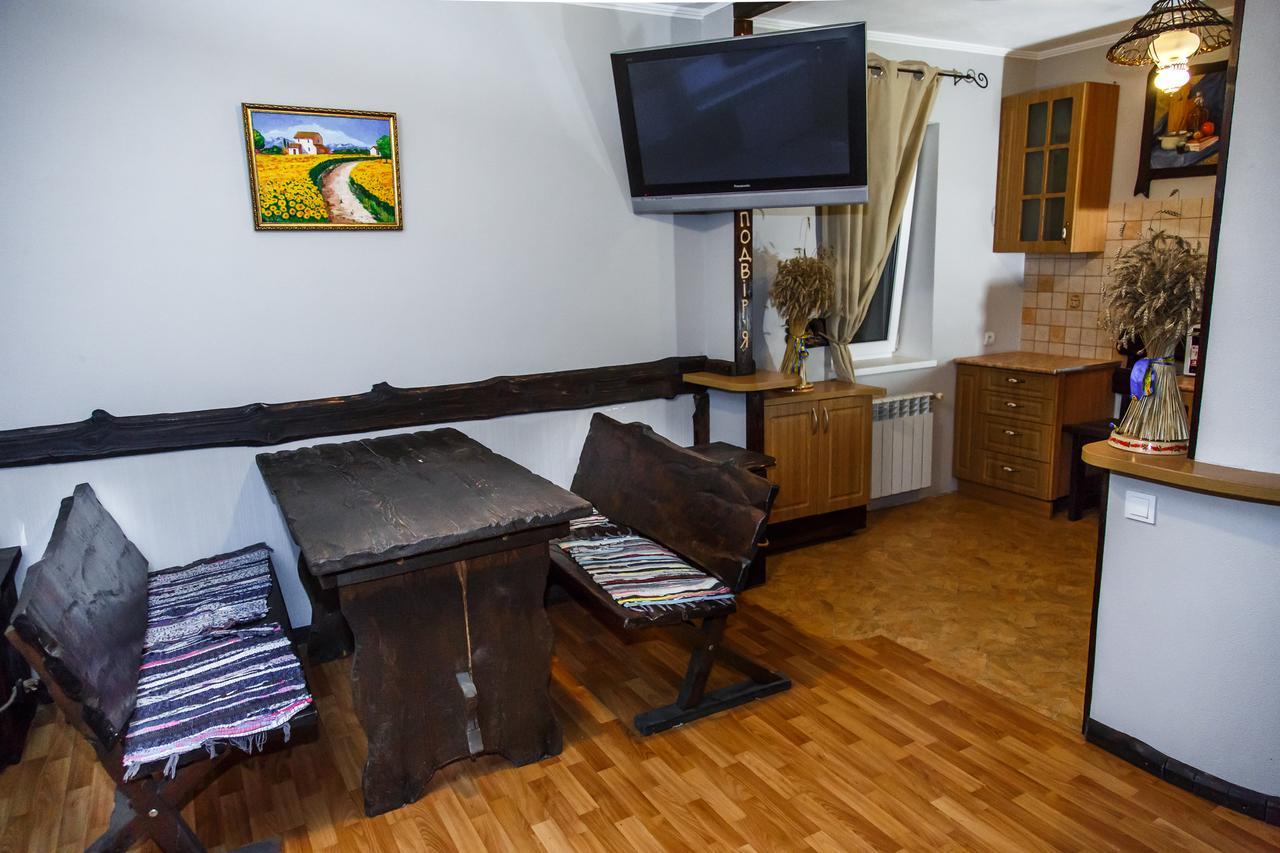 Dniprovskiy Dvir Stari Kodaky Exterior photo